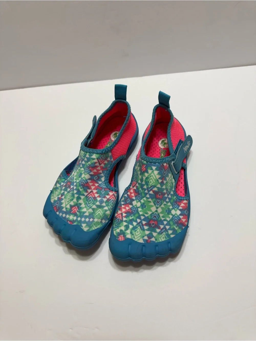 NEWTZ Kids Blue Pink Teal Patterned Slip-On Water Shoes Girl's Sz 11/12
